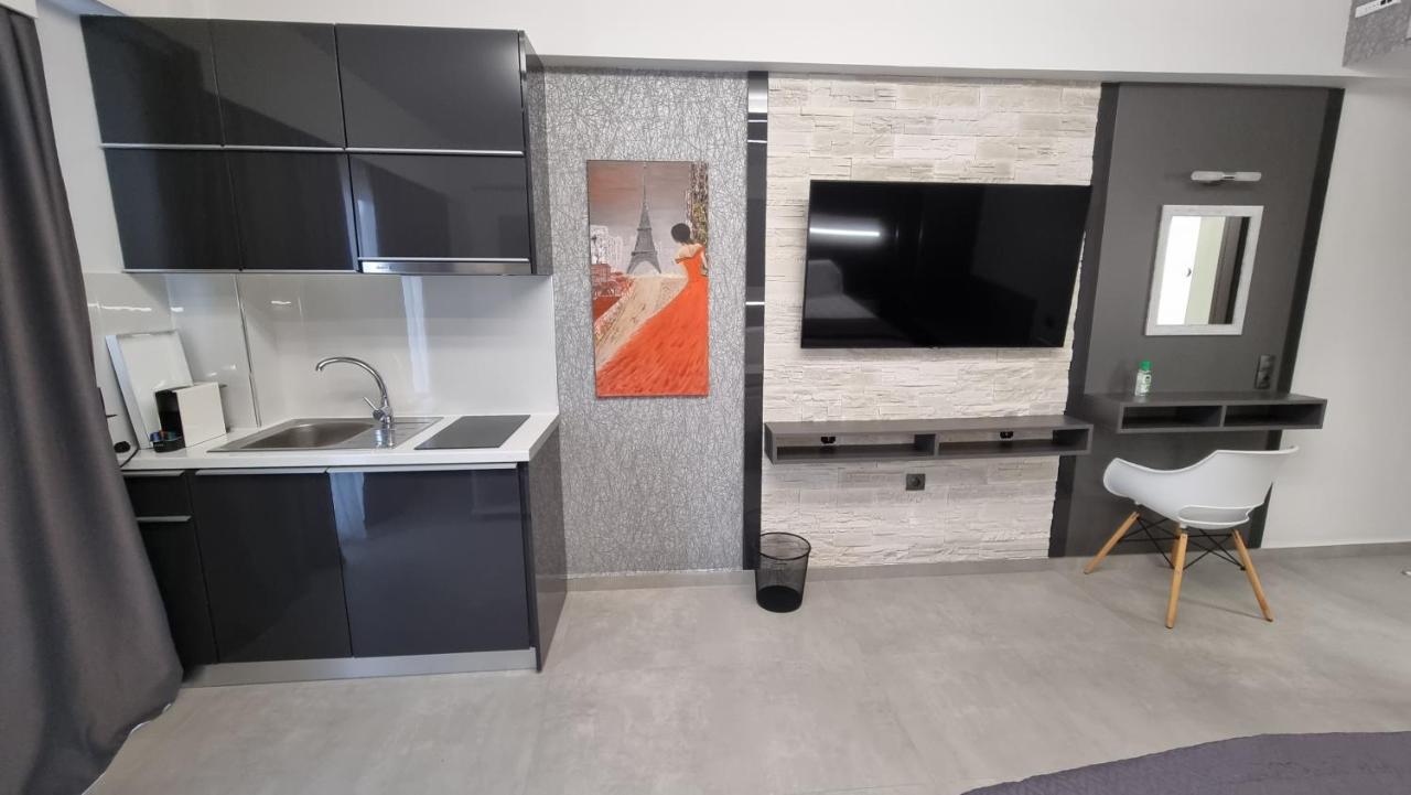 Luxsuites Ofrínion Exteriör bild