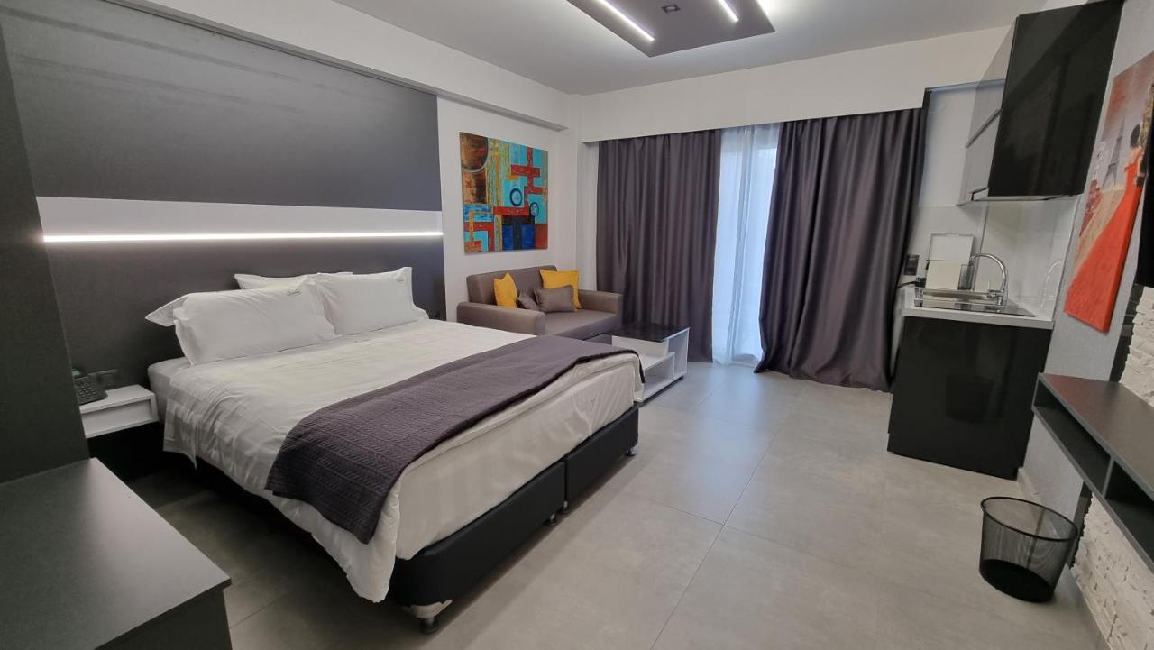 Luxsuites Ofrínion Exteriör bild