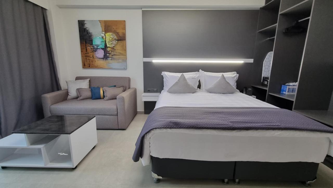 Luxsuites Ofrínion Exteriör bild